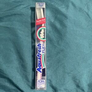 Aquafresh FLEX Toothbrush Full Size SOFT In Clear Hard‎ Plastic Case NOS Vintage